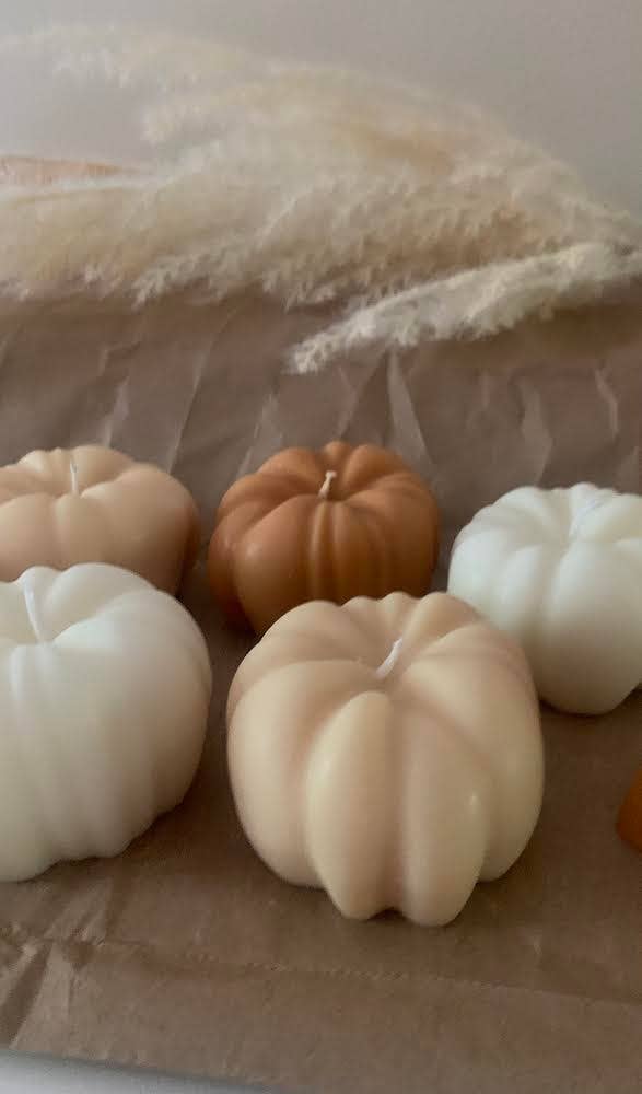 Pumpkin Caramel / Pumpkin Chai scented candles